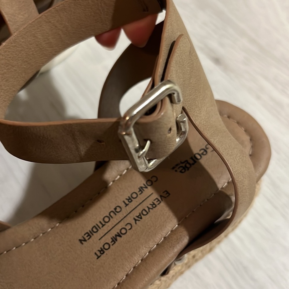 Platform Sandals - Picture 6 of 6
